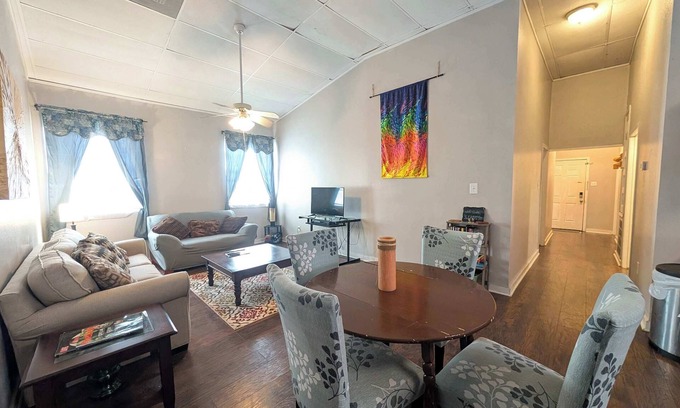 Ingleside Apartment | Chapel Summary: π‘ Wel