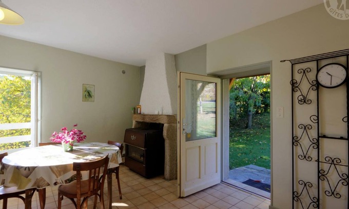 Saint-Didier-sur-Rochefort Cottage | Charming Cottage with Fireplace, Garden & EV Charging - Pet Friendly!