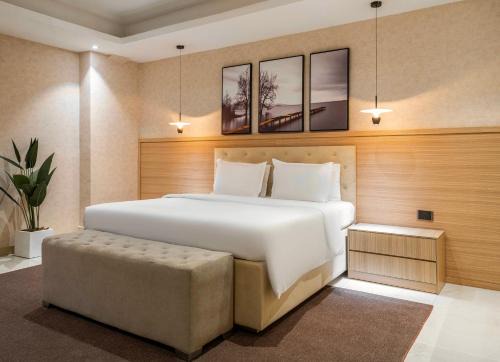 Lekki Phase 1 Hotel | Charles Fancy