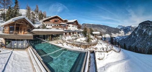 Bulla Hotel | Charmehotel Uhrerhof - Deur