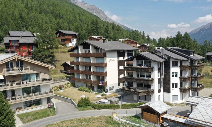Saas-Fee Apartment | Charming 1-bed Apartment in Saas-fee