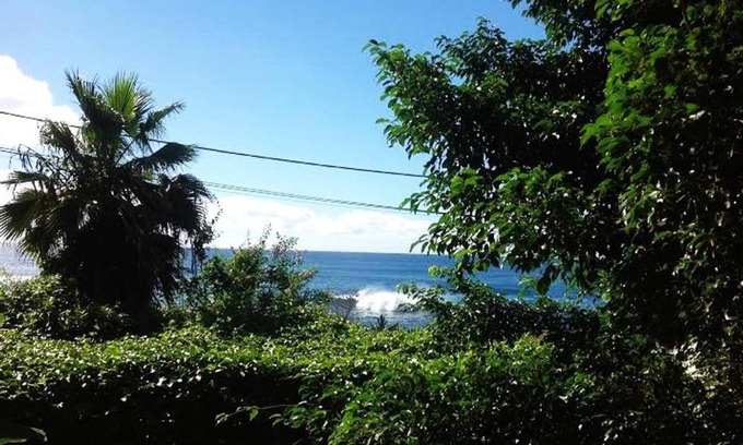 Praia Apartment | Charming 2BR with Refreshing Ocean View