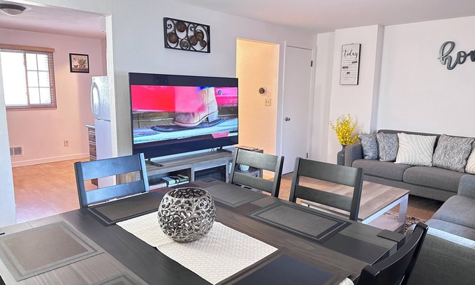 Export House | Charming 3-bedroom house in Delmont with WiFi and AC