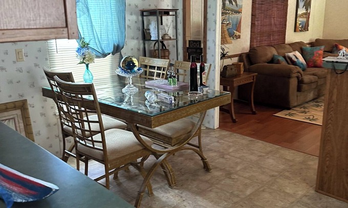 Wickliffe House | Charming 3-bedroom mobile home with WiFi, AC in quaint Ventress