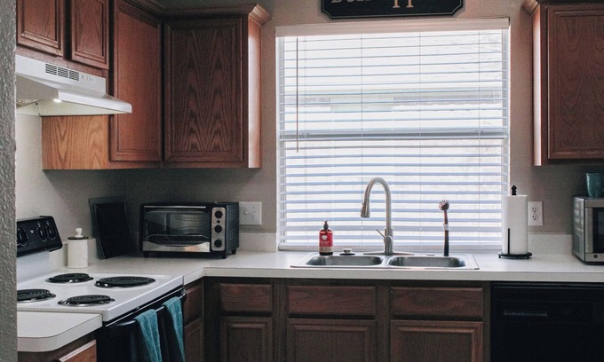 Corinth House | Charming 3-BR house with WiFi, AC in lovely Corinth just minutes from the Lake