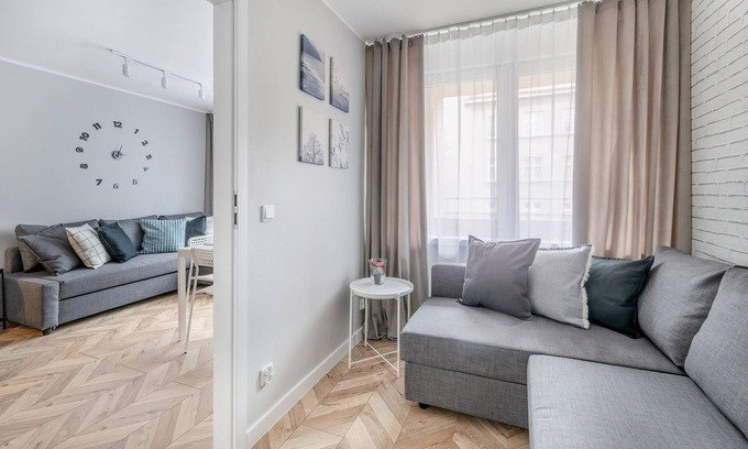 Krowodrza Apartment | Charming Apartment for 6 by Renters
