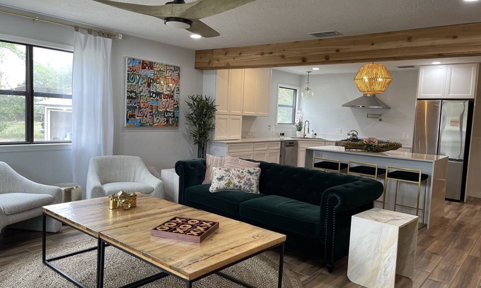 Fredericksburg House | Charming home set on 3 acres, just 10 minutes from Main St Fredericksburg.