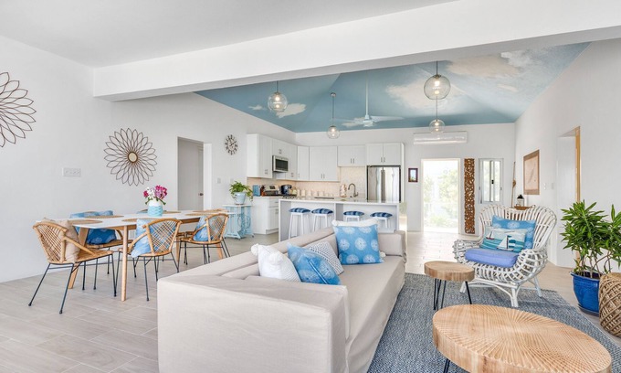 North Hill Village Villa | Charming Oceanview 4 Bedroom Villa- 5 Minute Hike to Secluded Beach