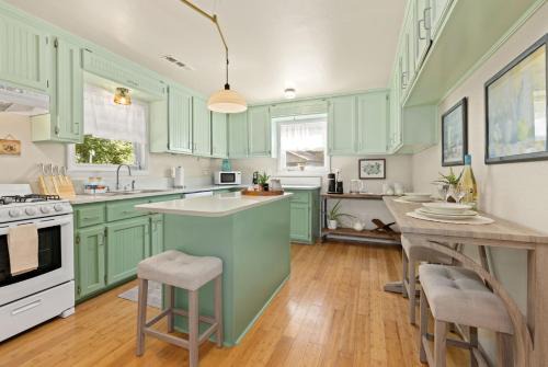 Winslow House | Chase House at Low-Key Croft - Hot-tub - Firepit