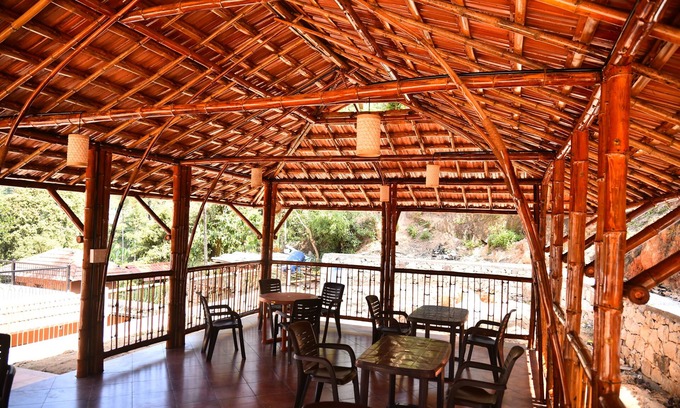 Kalpetta Hotel | Chembra Adobe