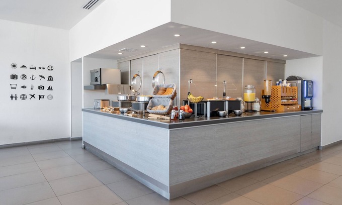 Aguascalientes Hotel | City Express Junior by Marriott Aguascalientes Centro