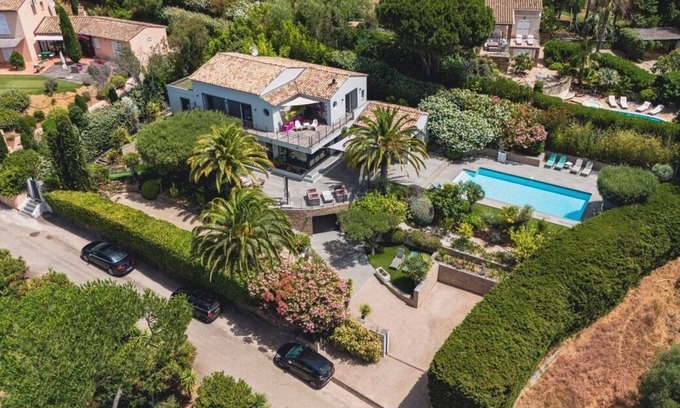 Pardigon Villa | Close to Gigaro beaches - 2 bedroom villa