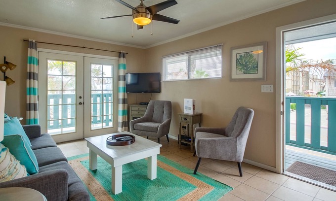 South Mission Beach Condo | Cohasset Condo 2