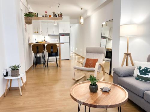Petralona Apartment | Comfy 2 BDR Apt in Petralona - Next to metro