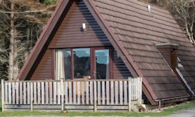 Inverkirkaig Ski Chalet | Comfy and Well Appointed Chalet 2