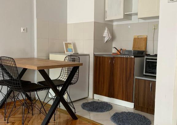 Medijana Apartment | Comfy Studio - 1 minute walk to Delta Planet
