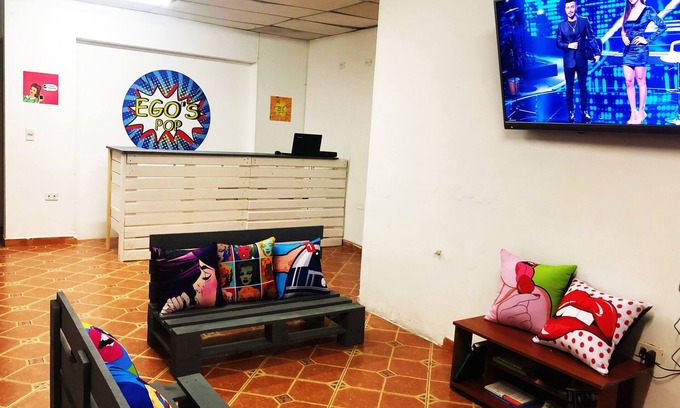 Laureles House | Como estar en casa pero con el servicio de un hotel