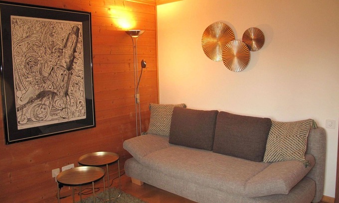 Schoenried Apartment | Cosy apartment for 3 guests with WIFI and pets allowed