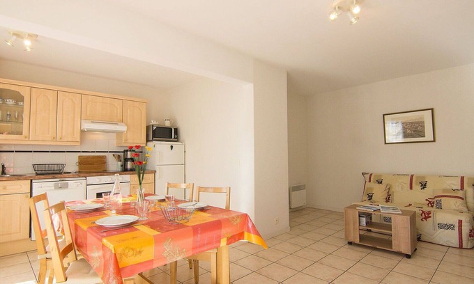 Tarnos Apartment | Cosy apartment for 4 guests with WIFI, TV and terrace