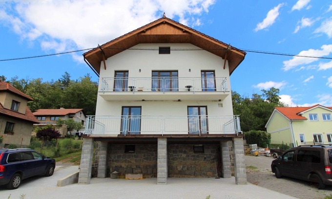 Zupanovice Apartment | Cosy apartment for 5 people with pool, WIFI, TV, patio and pets allowed