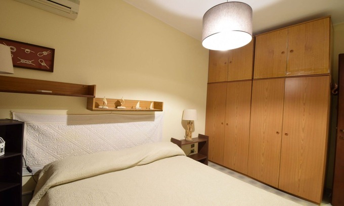 Fertilia Apartment | Cosy apartment for 6 guests with A/C, TV and pets allowed