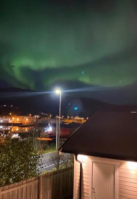 Tromso Apartment | Cosy apartment near the sea and nature in Kaldfjorden
