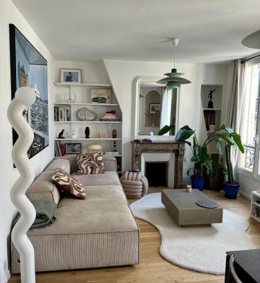 Quartier de Rochechouart Apartment | Cosy Parisian flat in the 9th