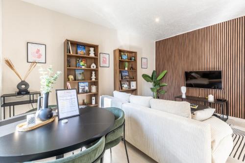 Montlucon Apartment | Cosy T2 rénové, proche centre-ville-Fibre/Netflix