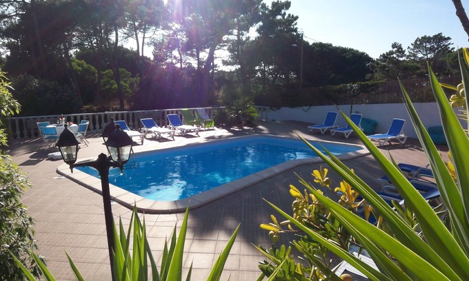Praia das Macas Cottage | Cottage in Praia das Maçãs with a heated swimming pool