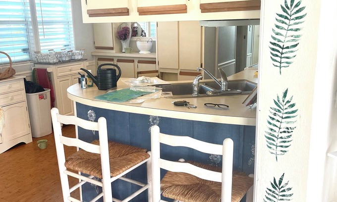 Port Isabel House | Cozy 2-bedroom mobile home in awesome Port Isabel with WiFi, AC
