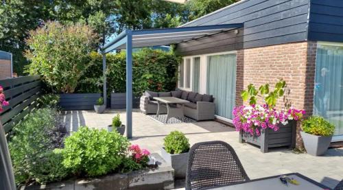 Municipality of Noordwijk House | Cozy bungalow (Near beach, tulip fields, etc)
