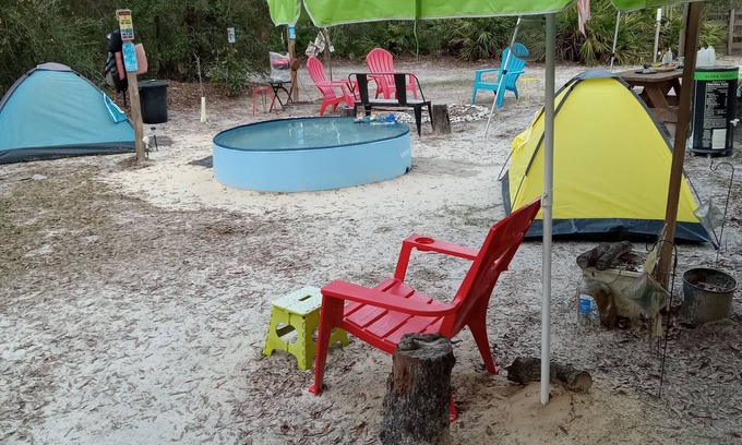 Chiefland RV Rental | Cozy campground with WiFi in peaceful Chiefland