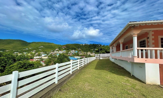 Union Vale House | Cozy house with beautiful sea view in Port Elizabeth