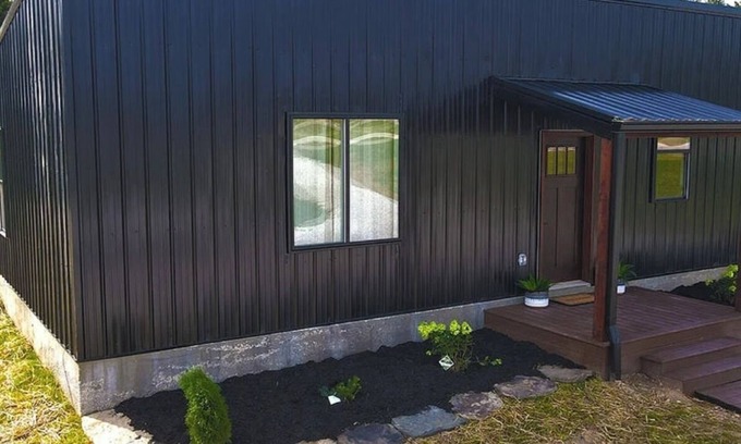 Mill Springs House | Cozy, new cottage close to Conley Bottom/Lake Cumberland!