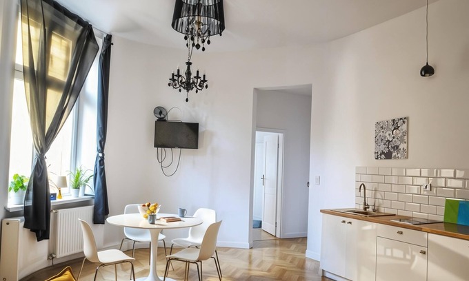 Kleparz Apartment | Cracow Route #3 - Old Town