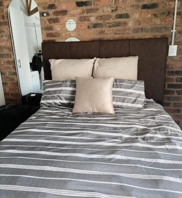 Downtown Johannesburg Apartment | Craftsmanship maboneng 65