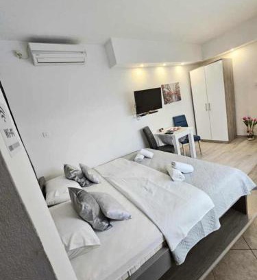 Mostar Apartment | Cube Gray