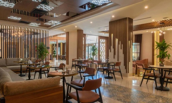 Jeddah Hotel | Dancenter Emerald Near Jeddah Corniche