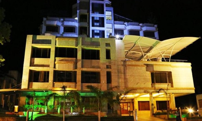 Vellore Hotel | Darling Residency