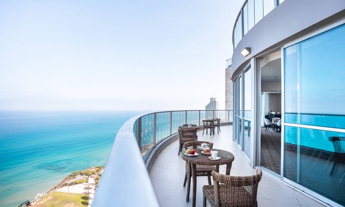 Netanya Hotel | David's Harp Hotel and Suits