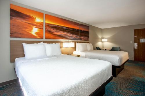 Marquette Hotel | Days Inn by Wyndham Marquette