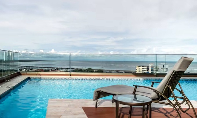 Tumba Vieja Apartment | Dazzling Apartment Ocean View