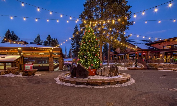 Three Rivers House | Deschutes Riverfront Home