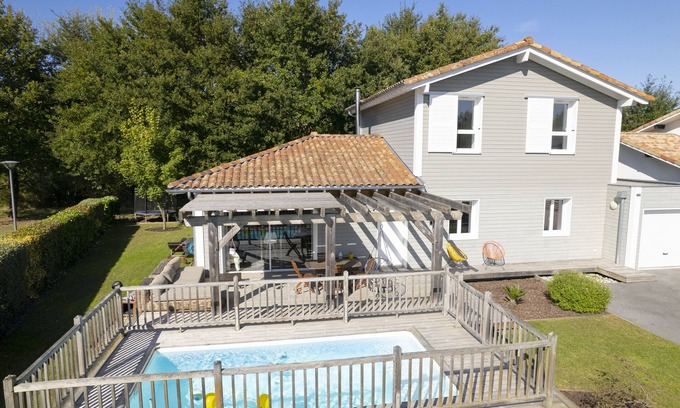 Tosse House | Detached wooden house with swimming pool near Seignosse/Hossegor