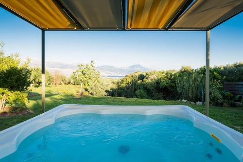 Paliki House | Dreamy Wooden Cottage Lixouri