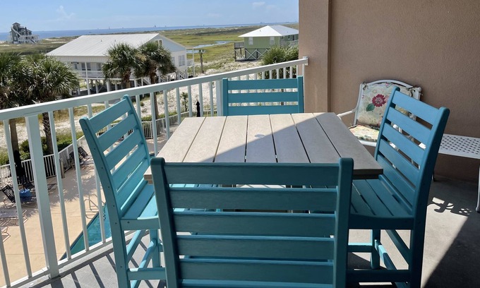 Fort Morgan Condo | Dunes 304 Gulf View Condo with Pool and Hot Tub Access by RedAwning