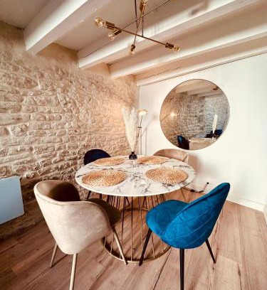 Nimes City Centre Apartment | Duplex à 2 min des arènes et de la maison carrée