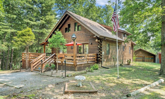 Craig Creek Cabin | Eagles Rest~ Grand, Luxurious & Peaceful— Near Hiking Trails & Virginia Tech!