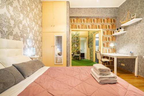 Ampelokipoi Apartment | Easily accessible secure Ground floor with breakfast items