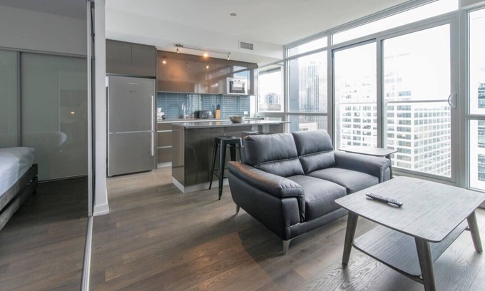 Byward Market - Parliament Hill Apartment | Elegant 1BR with Stunning Views near ByWard Market
